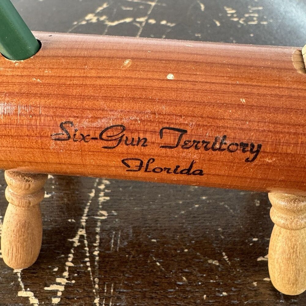 Six Gun Territory Hobby Horse Wooden Pencil Holder Souvenir Vintage Original NOS - Picture 2 of 9